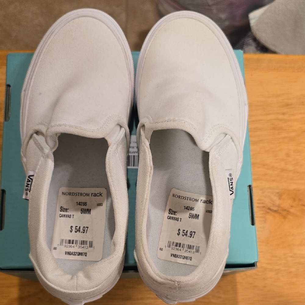 Vans White Sneakers Classic Style